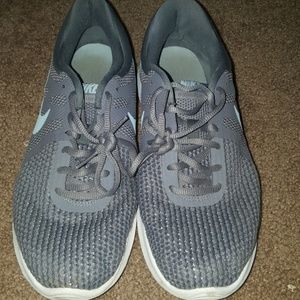 EUC Nike shoes